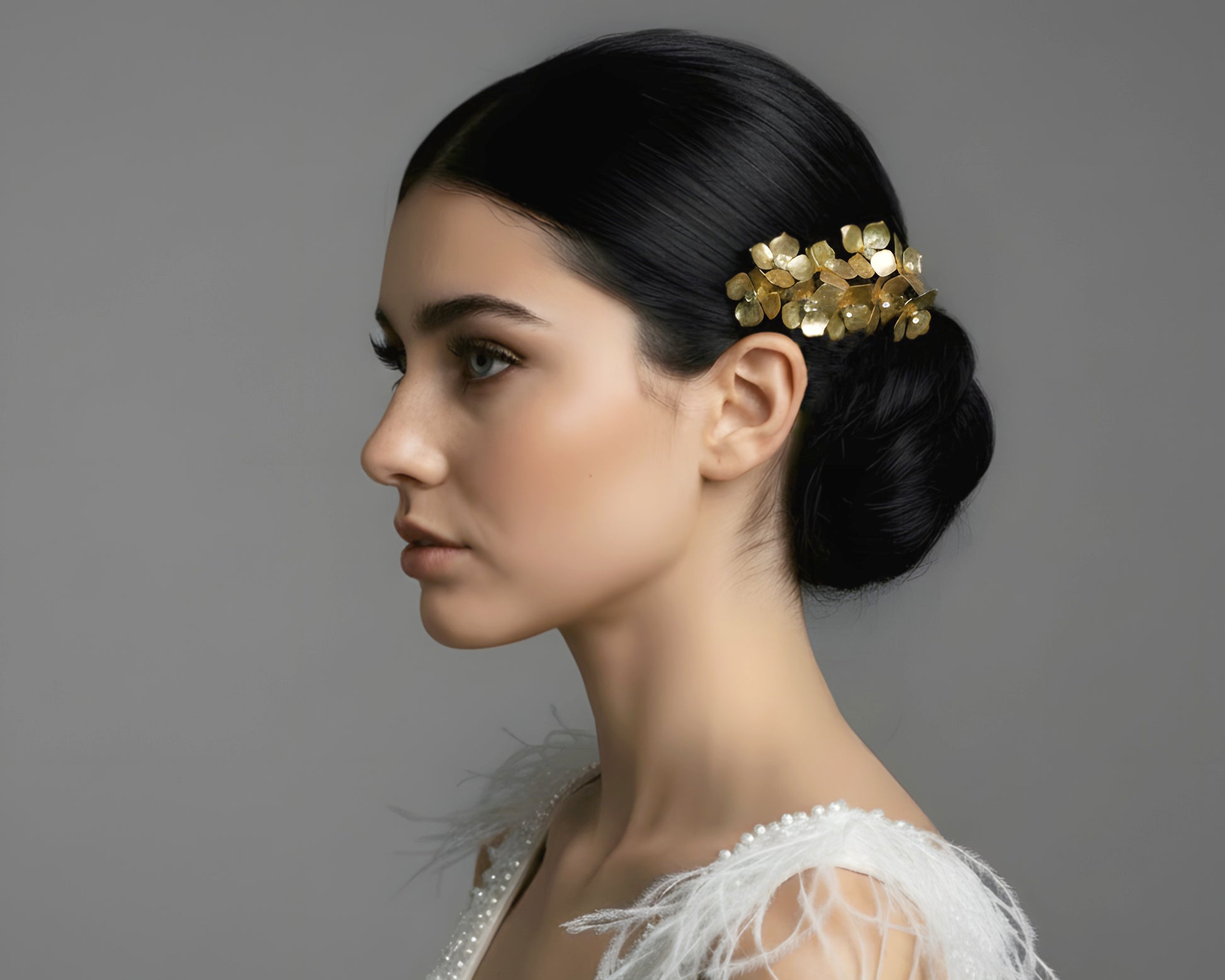 Peineta Hortensia artesanal para novia, elegante accesorio para bodas hecho a mano en España